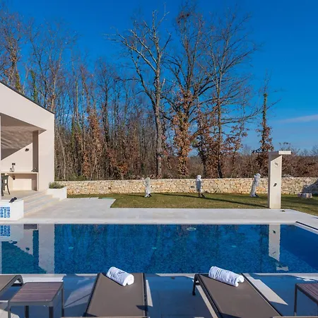 Villa Shiva *