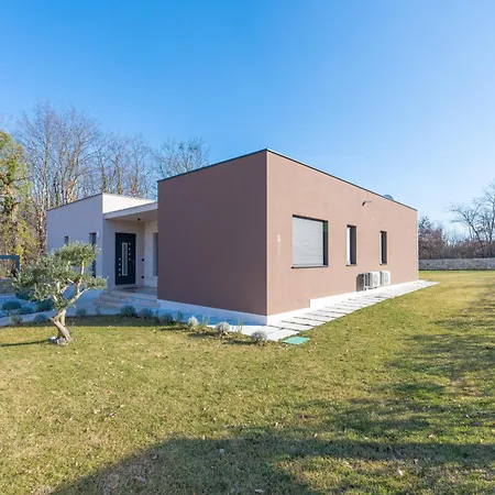 Shiva Villa Sveti Petar u Sumi